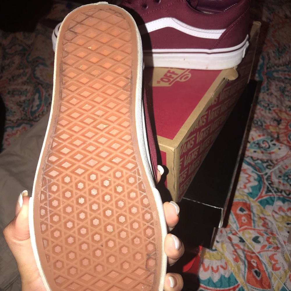 Vans - Picture 3 of 3